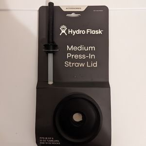 Hydro flask medium press in straw and lid